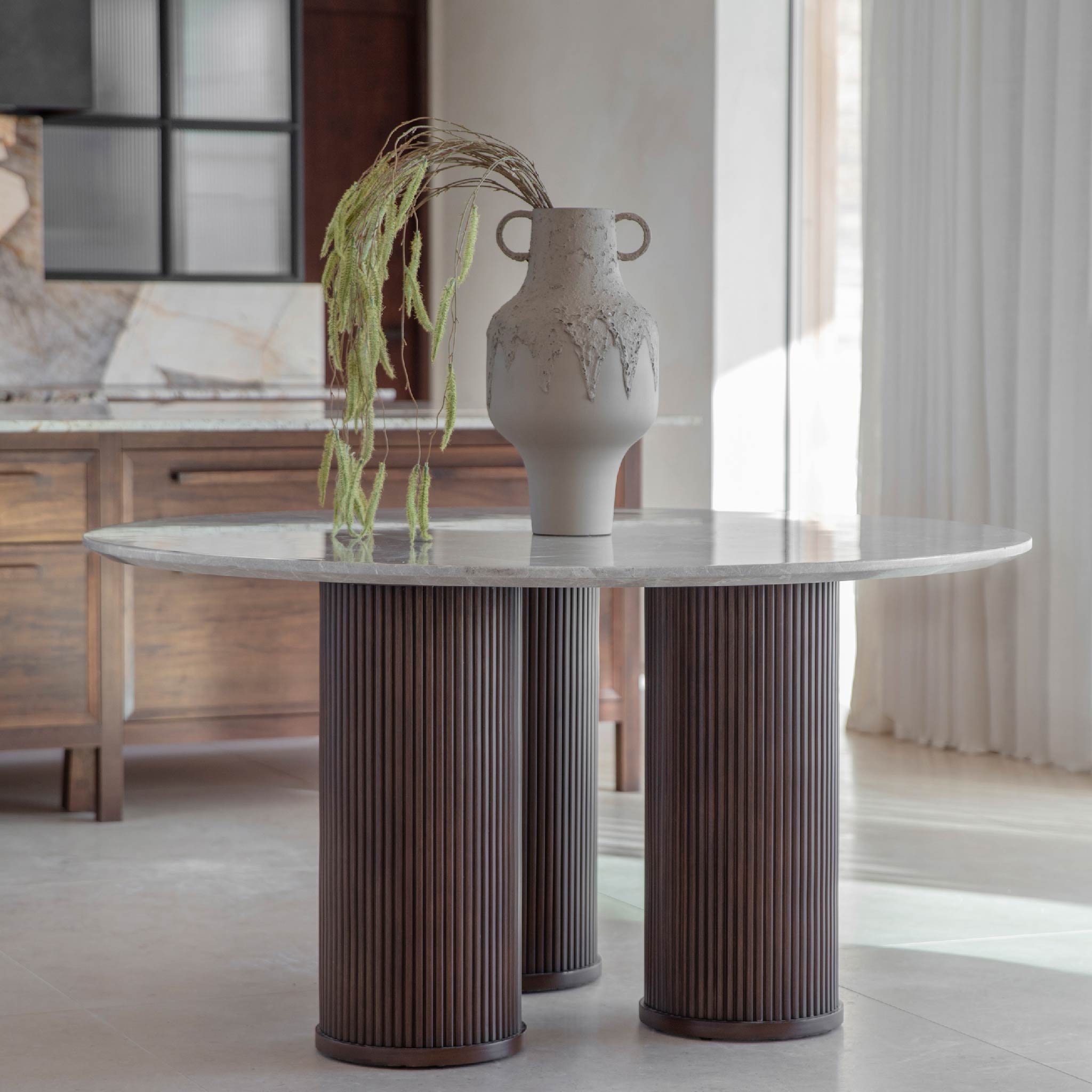 Whitwell Round Dining Table 