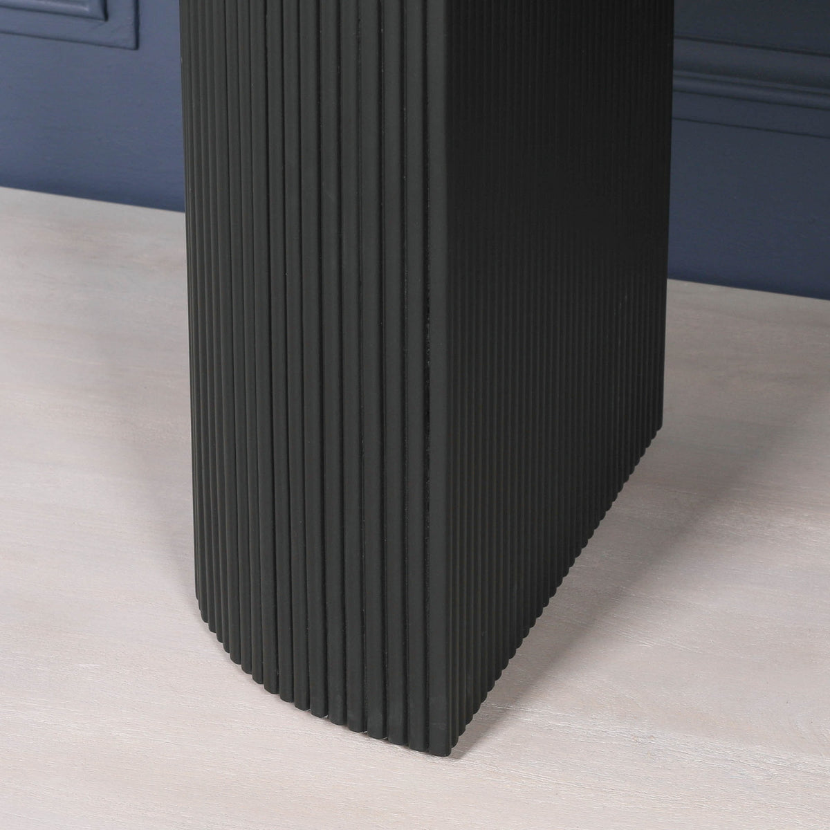 Camden Black Painted Acacia Fluted Oval Dining Table
