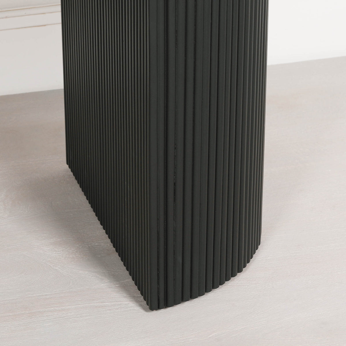 Camden Black Painted Acacia Fluted Oval Dining Table